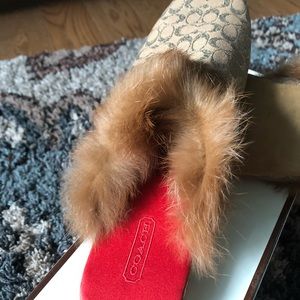 Coach Shoes - Authentic Coach Melody Sparkle LOGO slippers Coach Shoes - Authentic Coach Melody Sparkle LOGO slippers